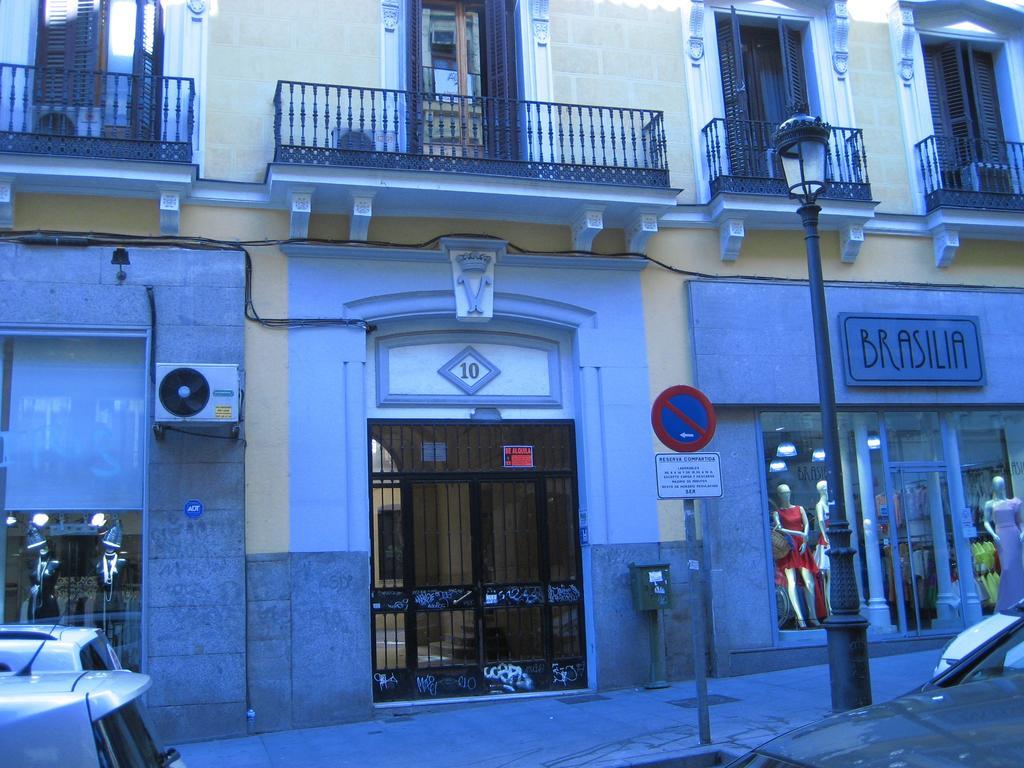Hostal Huespedes Toledo Madrid Bagian luar foto