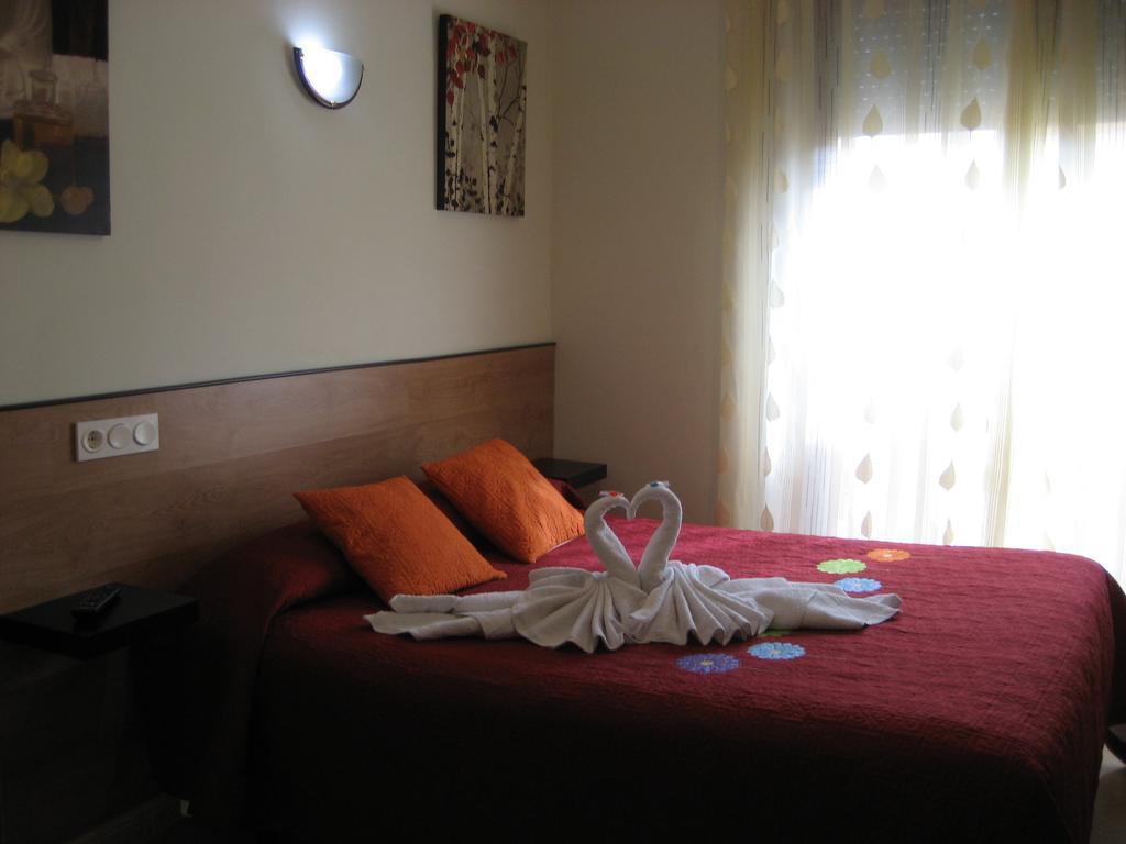 Hostal Huespedes Toledo Madrid Ruang foto