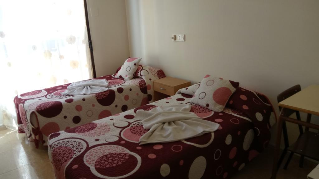 Hostal Huespedes Toledo Madrid Bagian luar foto