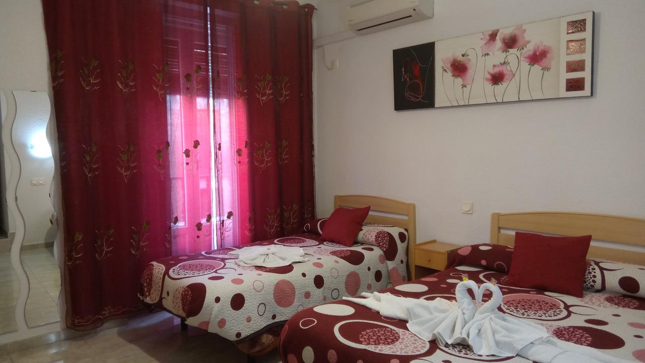 Hostal Huespedes Toledo Madrid Bagian luar foto